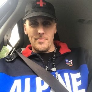 Meet your Posher, Nicholas